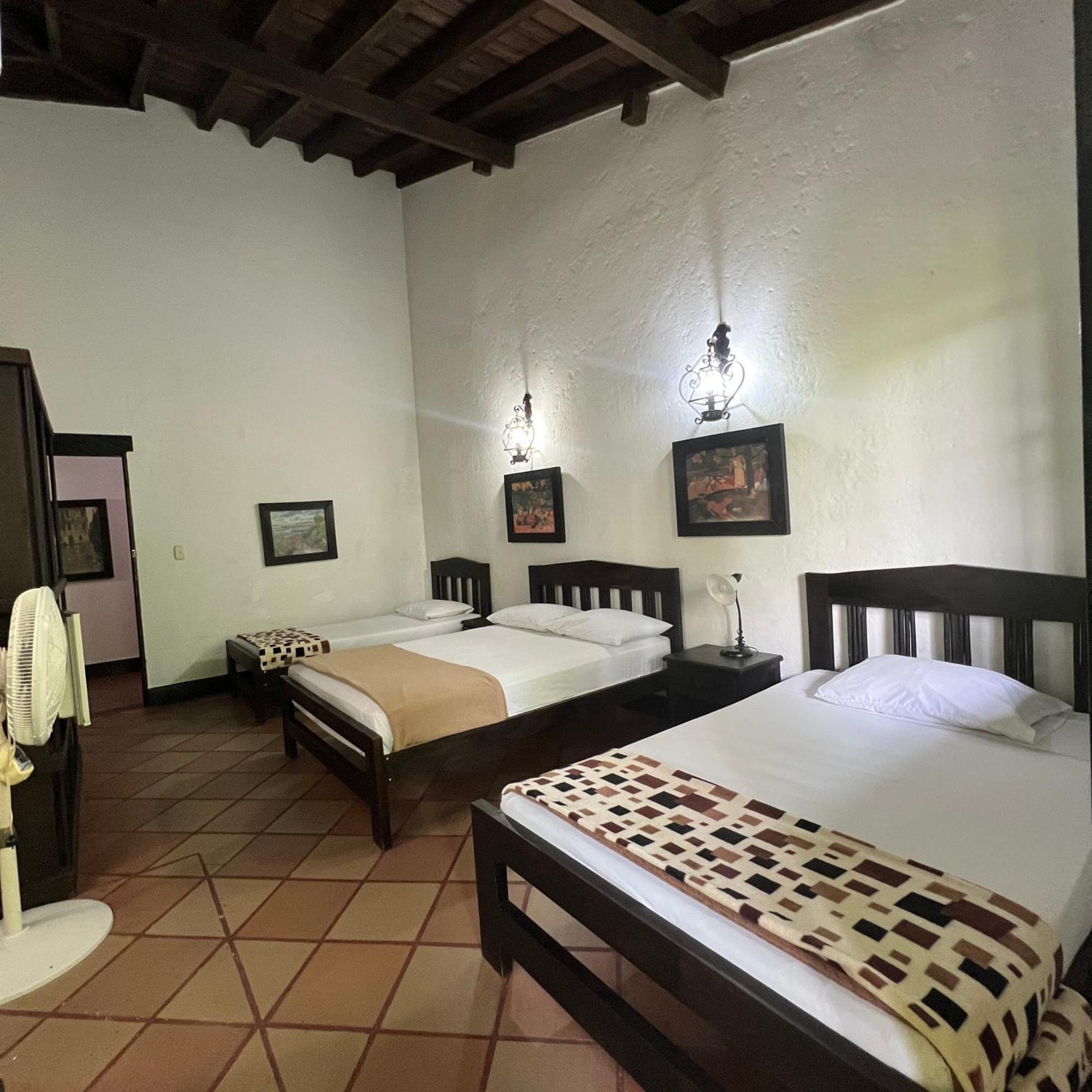 מונטנגרו Finca Hotel La Esperanza מראה חיצוני תמונה