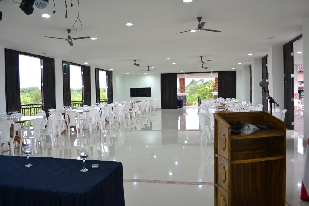 מונטנגרו Finca Hotel La Esperanza מראה חיצוני תמונה